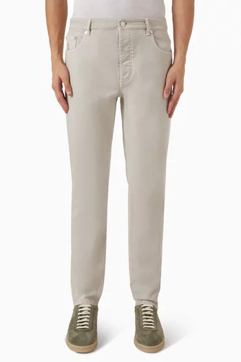 Garment-dyed Jeans in Denim