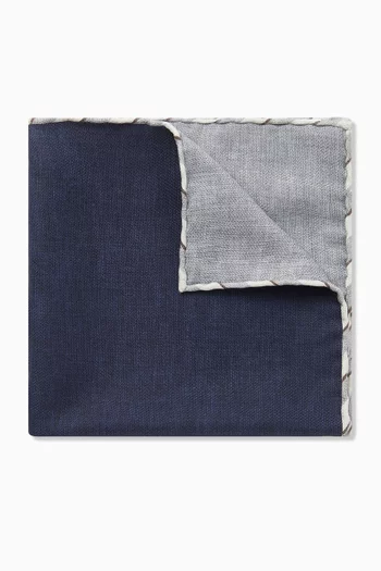 منديل جيب بحواف مخططة حرير