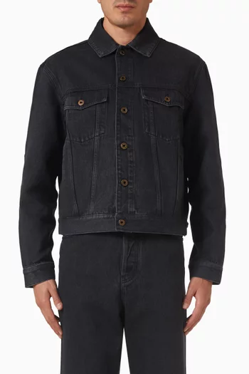 جاكيت مطرز بحروف شعار الماركة دينم