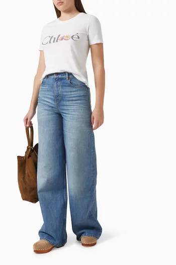 تي شيرت بطبعة شعار الماركة قطن