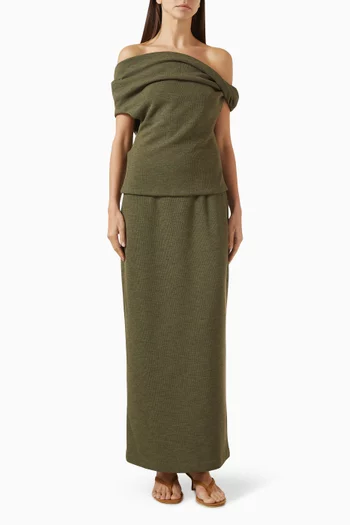 طقم بلوزة بأكتاف مكشوفة وعقدة ملفوفة وتنورة