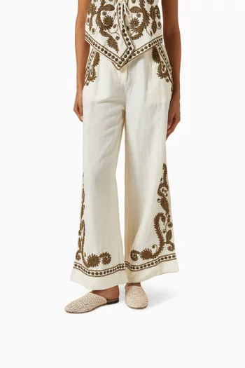 حذاء مفتوح من الخلف بكعب مسطح بامبو