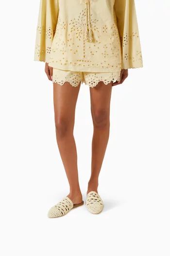 حذاء مفتوح من الخلف بكعب مسطح خوص