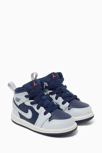 Jordan 1 Mid Sneakers