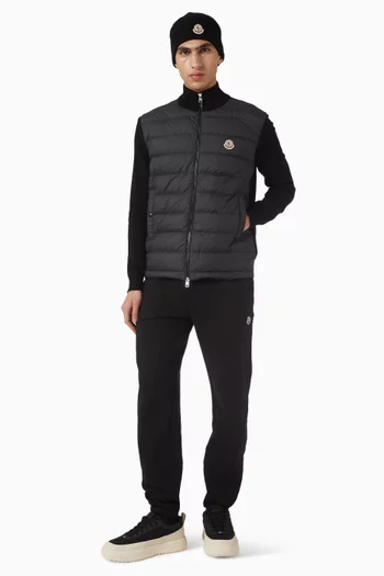 كارديغان بشعار الماركة وخامات مختلفة