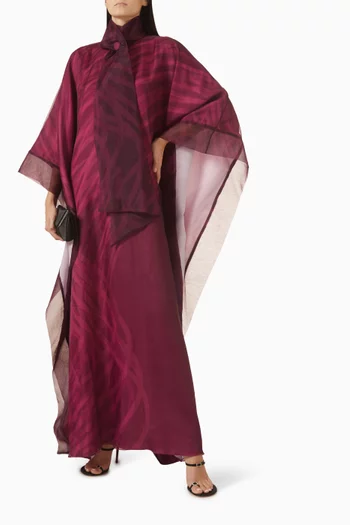 قفطان بوشاح مزين بنقشة