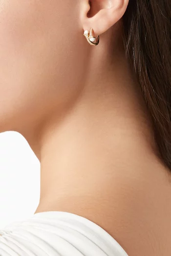 Cleo Diamond Huggie Earrings with White Agate in 18kt Yellow Gold