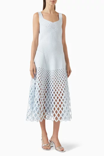 فستان كروشيه متوسط الطول