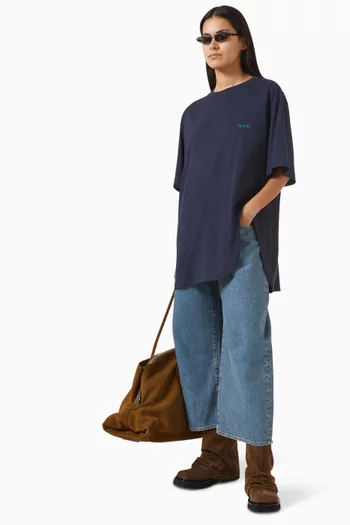 بنطال جينز بقصة ساق واسعة دينم