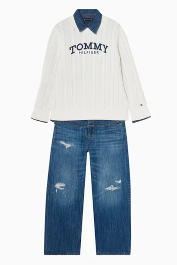 سترة بشعار الماركة منسوجة بغرزة الضفيرة