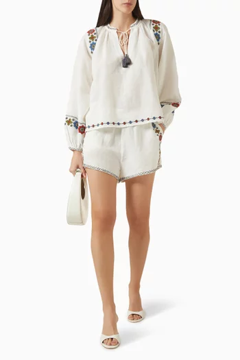 شورت كاستيلا مطرز