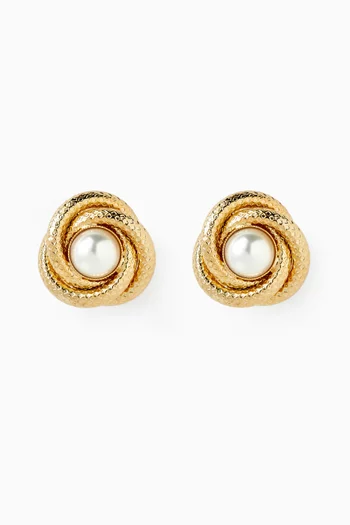 أقراط اوميجا بتصميم عقدة مرصعة باللؤلؤ نحاس مطلي بلون ذهبي