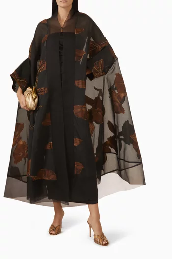 عباية مزينة بنقشة أورجانزا