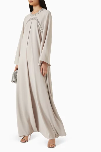 فستان لاميس مزين بتطريزات