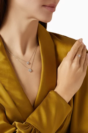 قلادة بدلاية مزدوجة ذهب أبيض عيار 18