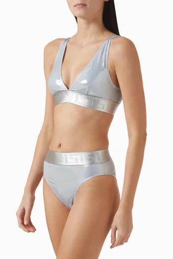 قطعة بيكيني علوية بتصميم مثلث قماش لامع