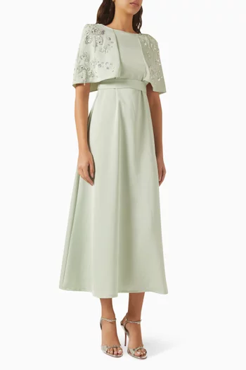 فستان بكاب مزين بتطريزات ستان