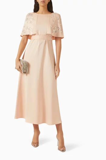 فستان بكاب مزين بتطريزات ستان