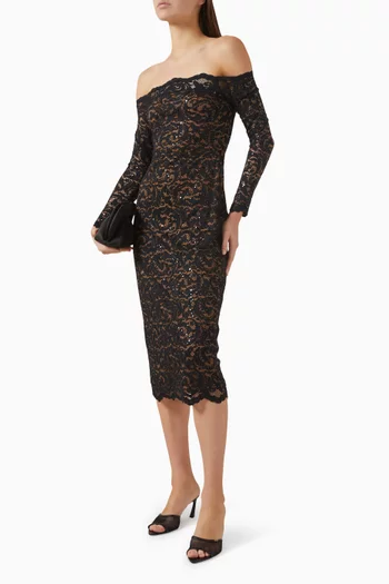 فستان ليندسي بأكتاف مكشوفة دانتيل