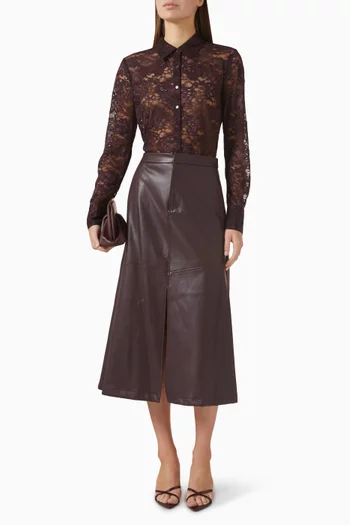 بلوزة ميا بتطريزات زهور دانتيل