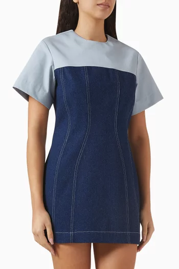 فستان قصير بجزء مختلف دينم