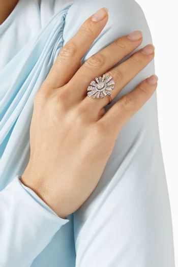 خاتم برق بتصميم بيضاوي مرصع بالماس ذهب أبيض عيار 18