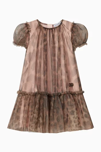 فستان بأجزاء شفافة بلون مغاير