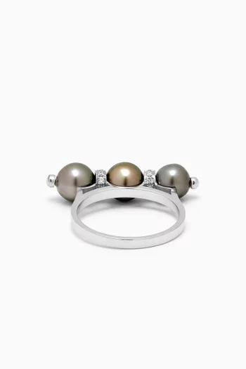 Amulette Pearl & Diamond Ring in 18kt White Gold