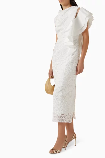 فستان بفتحة رقبة شكل حرف V في الخلف وكشكش دانتيل