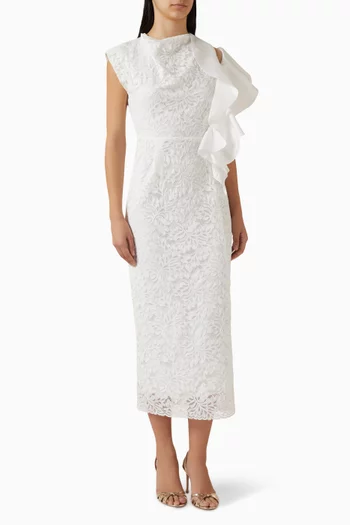 فستان بفتحة رقبة شكل حرف V في الخلف وكشكش دانتيل