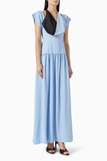 فستان بفتحة ودرابيه