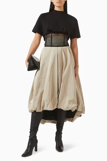 تي شيرت بتصميم مشد شبكي مقسم لأجزاء