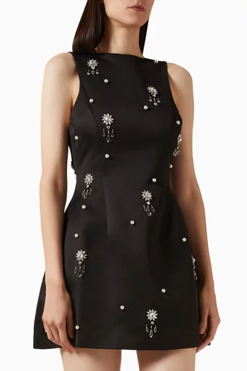 فستان اولتيميت ميوز قصير مطرز بالكريستال