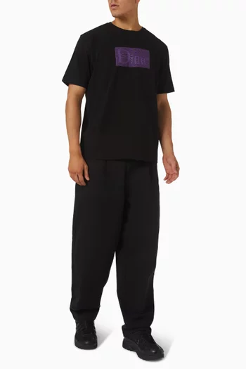 Classic Don't Look T-shirt in Cotton