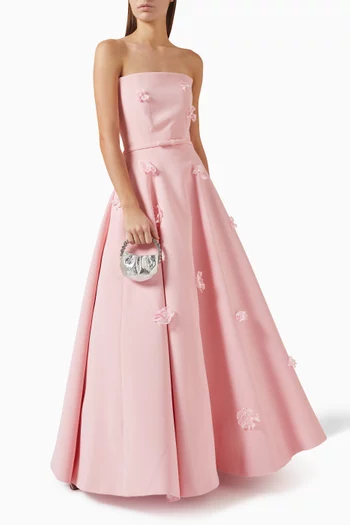 فستان سهرة بودرا مزين بزهور بارزة