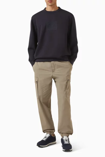 سويت شيرت بشعار الماركة