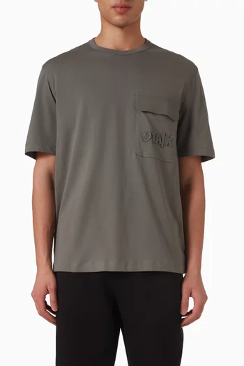 تي شيرت ناينتي وان بشعار الماركة قطن