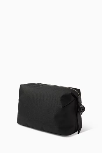 حقيبة مستحضرات العناية الشخصية سينجابور