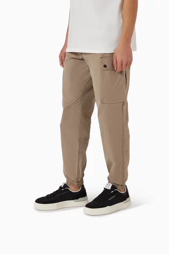 سنيكرز بشعار الماركة