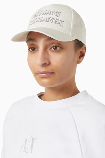 كاب مطرز بشعار AX