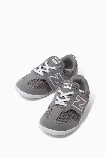 New-B First Sneakers in Mesh