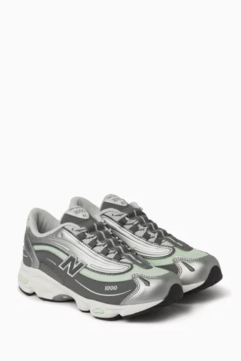 M1000 Sneakers in Suede & Mesh