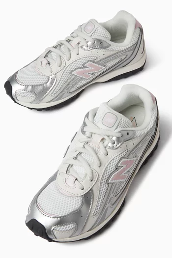 204L Sneakers in Mesh