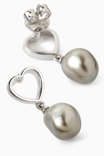 Heart & Pearl Earrings in 18kt White Gold