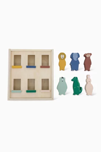 مبنى الحيوانات خشب