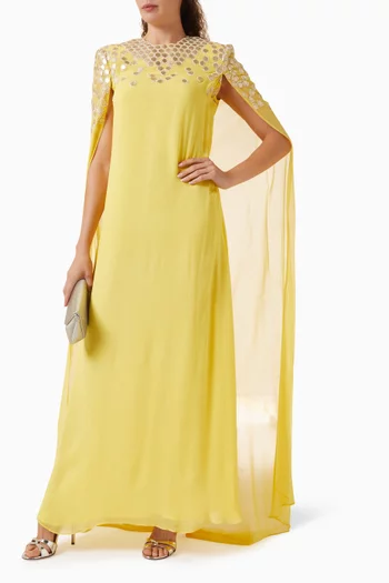 فستان بكاب وتطريزات