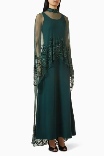 فستان سهرة بكاب وتطريزات