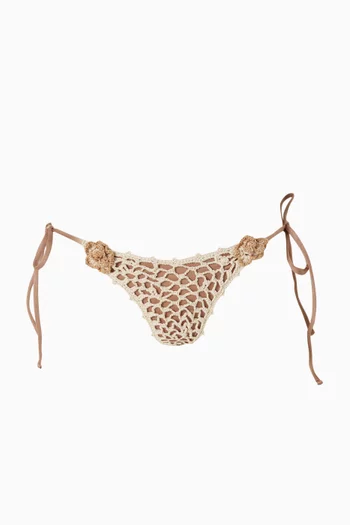 قطعة بيكيني سفلية ميسي مطرزة بزهور