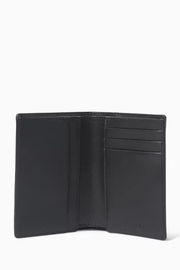 حافظة بطاقات ثنائية الطي قنب بشعار الماركة