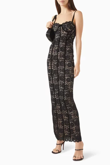 فستان كاريسا بتصميم مشد دانتيل